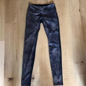 Lululemon gold print legging